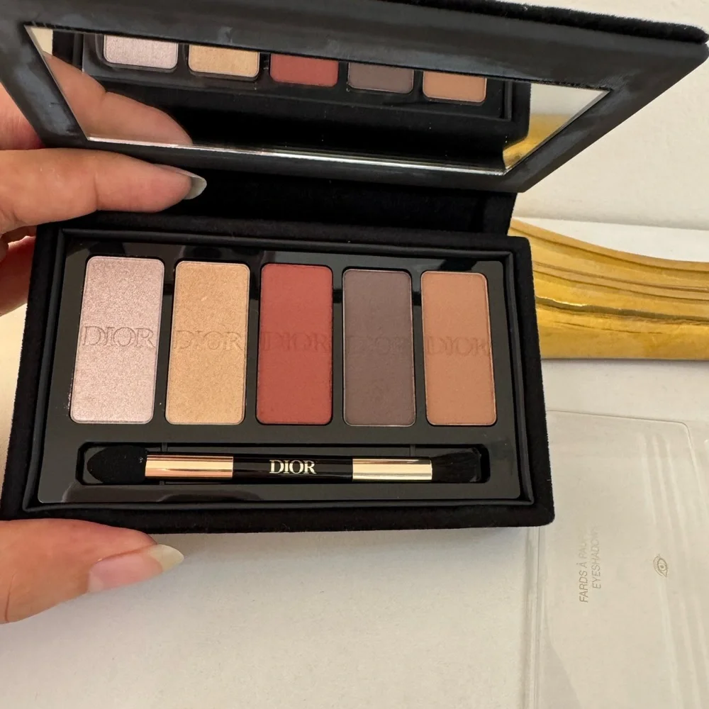 DIOR EYESHADOW PALETTE VELVET CASE WITH GOLD